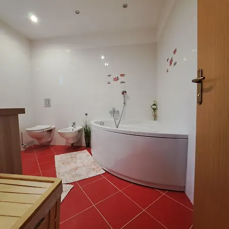 דירה Peruc With Big Terrace And Beautiful Garden *