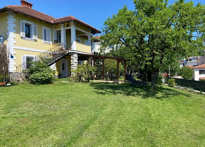 Peruc With Big Terrace And Beautiful Garden *