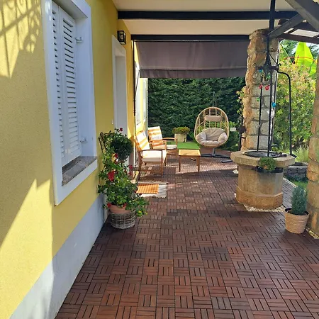 Appartement Peruc With Big Terrace And Beautiful Garden