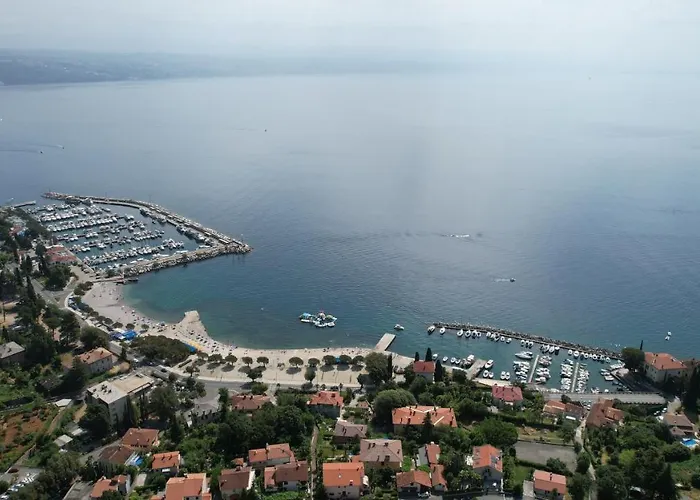 Apartman Peruc With Big Terrace And Beautiful Garden *